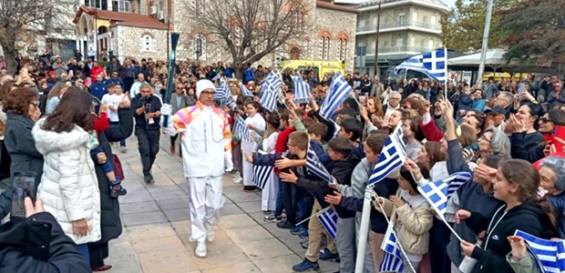 H Eλασσόνα υποδέχθηκε την Ολυμπιακή Φλόγα